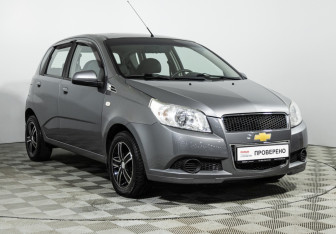 Подержанный автомобиль Chevrolet Aveo Hatchback 2010 года (3 фото)