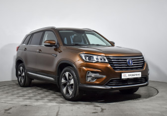 Подержанный автомобиль Changan CS75 2021 года (3 фото)