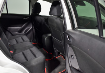 Подержанный автомобиль Mazda CX-5 2015 года (12 фото)