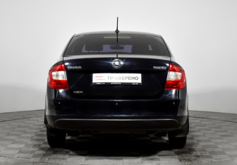 Подержанный автомобиль Skoda Rapid Liftback 2016 года (6 фото)