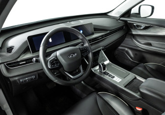 Подержанный автомобиль Chery Tiggo 4 2025 года (11 фото)