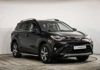 Подержанный автомобиль Toyota RAV4 2015 года (3 фото)