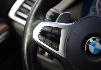 Подержанный автомобиль BMW X6 2020 года (17 фото)