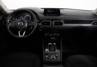 Подержанный автомобиль Mazda CX-5 2017 года (9 фото)