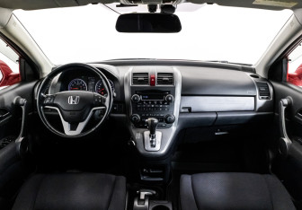 Подержанный автомобиль Honda CR-V 2008 года (10 фото)