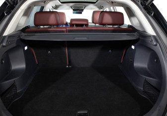 Подержанный автомобиль Hongqi HS5 2023 года (22 фото)