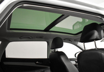 Подержанный автомобиль Jetta VS7 2023 года (17 фото)