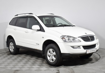 Подержанный автомобиль SsangYong Kyron 2012 года (3 фото)