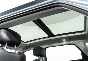 Подержанный автомобиль Jaecoo J7 2023 года (15 фото)