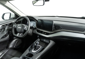 Подержанный автомобиль Haval F7 2024 года (9 фото)
