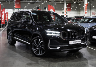 Подержанный автомобиль Geely Monjaro 2023 года (4 фото)