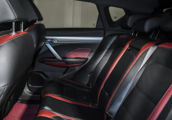Подержанный автомобиль Geely Coolray 2020 года (12 фото)