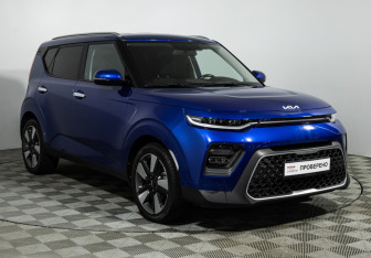 Подержанный автомобиль Kia Soul 2022 года (3 фото)