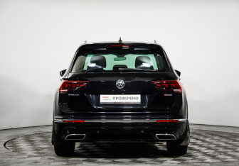 Подержанный автомобиль Volkswagen Tiguan 2020 года (6 фото)