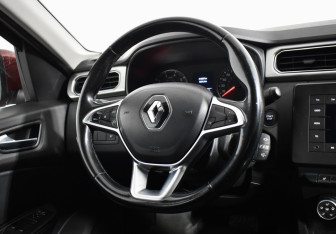 Подержанный автомобиль Renault Arkana 2020 года (14 фото)