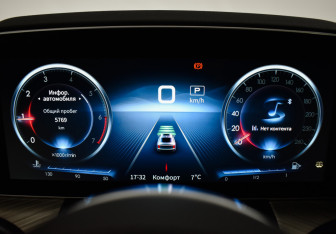 Подержанный автомобиль Hongqi H9 2023 года (24 фото)