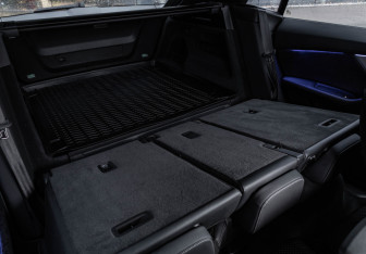 Подержанный автомобиль Audi Q8 2021 года (24 фото)