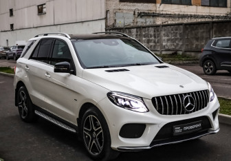 Подержанный автомобиль Mercedes-Benz GLE 2018 года (4 фото)