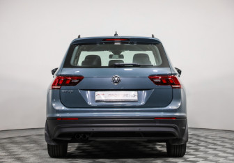 Подержанный автомобиль Volkswagen Tiguan 2019 года (6 фото)