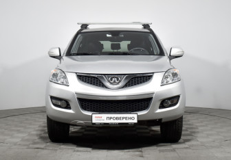 Подержанный автомобиль Great Wall Hover H5 2013 года (2 фото)