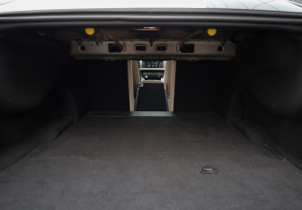 Подержанный автомобиль Jaguar XF Sedan 2018 года (29 фото)