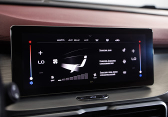 Подержанный автомобиль Geely Coolray 2020 года (16 фото)