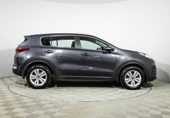 Подержанный автомобиль Kia Sportage 2017 года (4 фото)