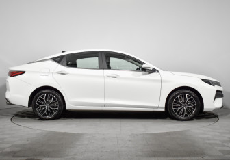 Новый Москвич 6 2023 (4 фото)