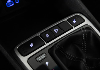 Подержанный автомобиль Hyundai Creta 2017 года (16 фото)