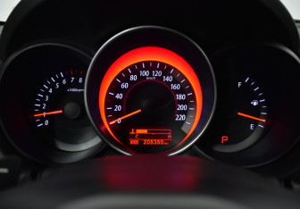 Подержанный автомобиль Kia Cerato Coupe 2011 года (11 фото)