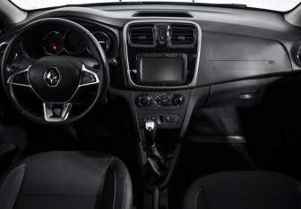 Подержанный автомобиль Renault Logan Sedan 2020 года (14 фото)