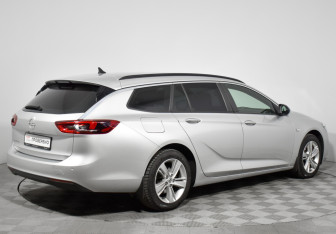 Подержанный автомобиль Opel Insignia Wagon 2020 года (5 фото)