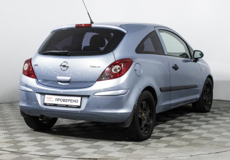 Подержанный автомобиль Opel Corsa 2007 года (5 фото)