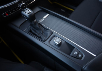 Подержанный автомобиль Volvo XC60 2018 года (12 фото)