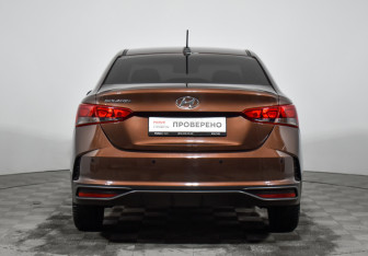 Подержанный автомобиль Hyundai Solaris Sedan 2021 года (6 фото)