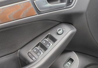 Подержанный автомобиль Audi Q5 2013 года (19 фото)