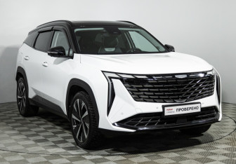Подержанный автомобиль Geely Atlas 2024 года (3 фото)