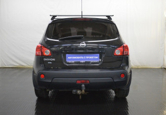 Подержанный автомобиль Nissan Qashqai 2007 года (6 фото)