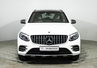 Подержанный автомобиль Mercedes-Benz GLC Coupe 2018 года (2 фото)