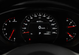 Подержанный автомобиль Kia Sorento 2018 года (12 фото)