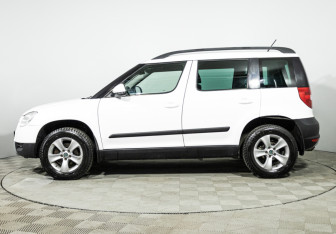 Подержанный автомобиль Skoda Yeti 2013 года (8 фото)