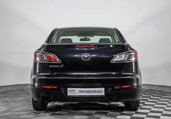 Подержанный автомобиль Mazda 3 Sedan 2011 года (6 фото)