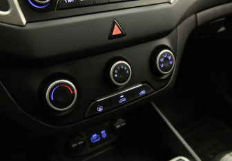 Подержанный автомобиль Hyundai Creta 2017 года (19 фото)