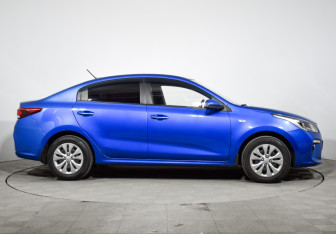 Подержанный автомобиль Kia Rio Sedan 2017 года (4 фото)