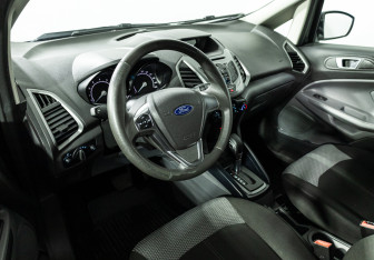 Подержанный автомобиль Ford EcoSport 2017 года (11 фото)