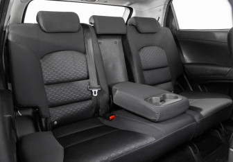 Подержанный автомобиль SsangYong Actyon 2013 года (15 фото)