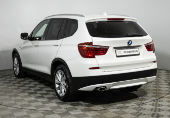 Подержанный автомобиль BMW X3 2014 года (7 фото)