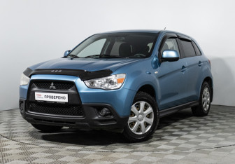 Подержанный автомобиль Mitsubishi ASX 2011 года (2 фото)