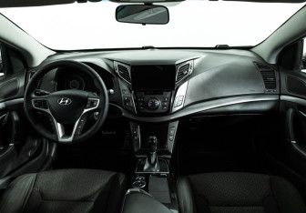 Подержанный автомобиль Hyundai i40 Sedan 2016 года (13 фото)