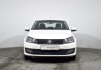 Подержанный автомобиль Volkswagen Polo Sedan 2017 года (2 фото)